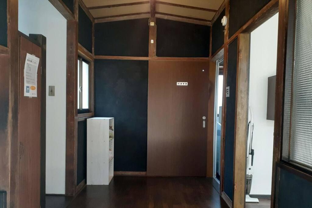 【小山駅徒歩7分】みんなで宅飲み！貸切一軒家ニシグチノイエ Wifi有、銭湯近く Apartment Oyama (Tochigi)